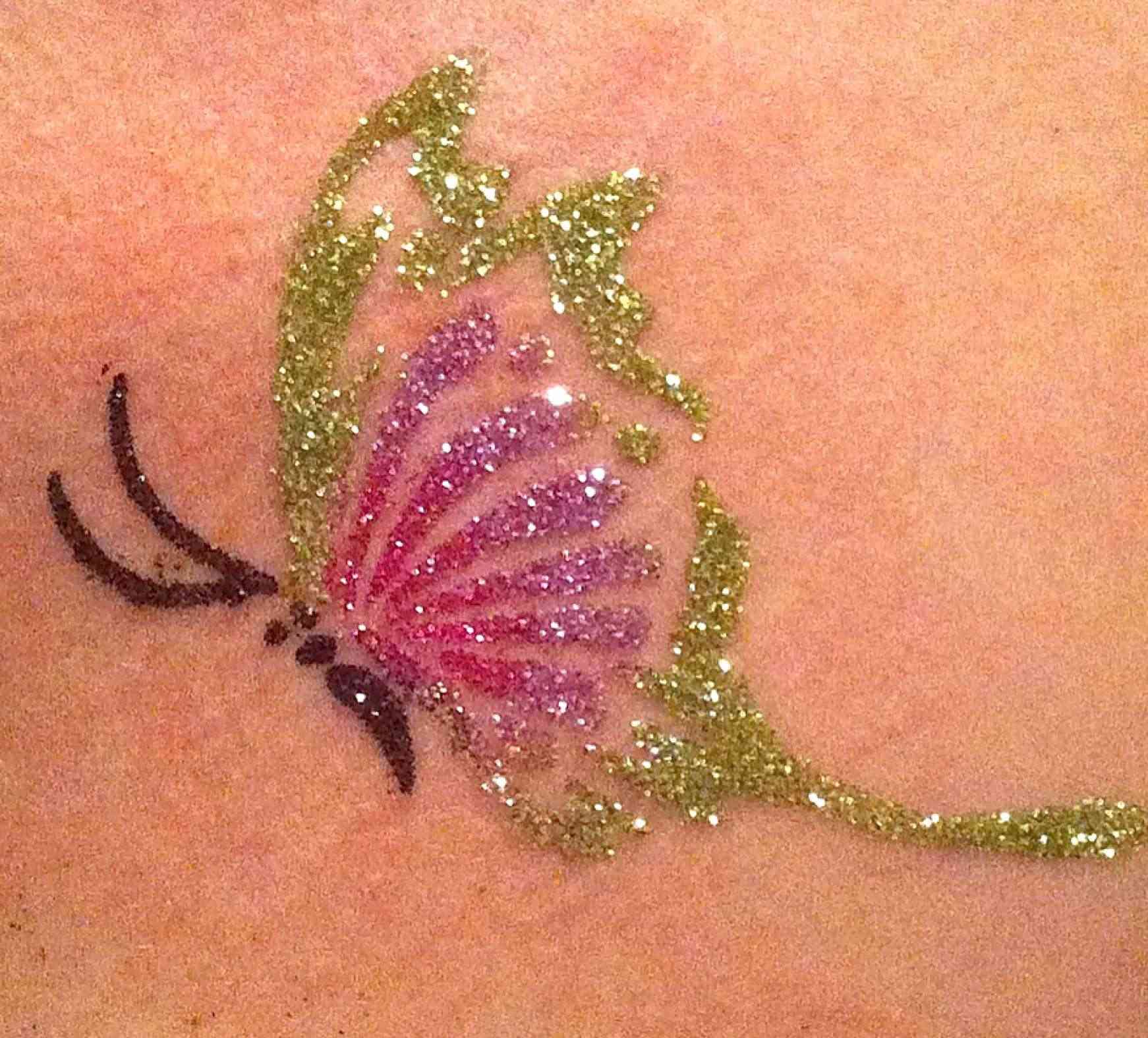 Tatouage à paillettes